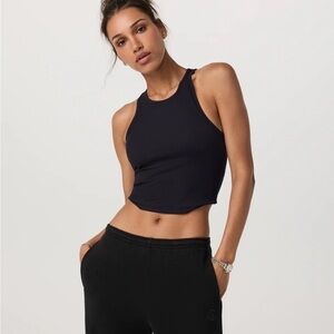 Vuori Black pose Plyo Tank size M